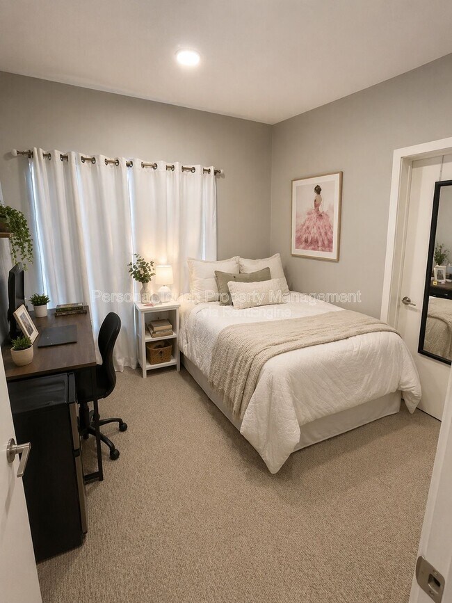 Building Photo - 600 8th St S