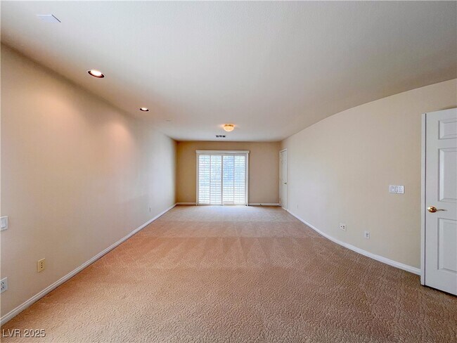 Building Photo - 6586 Shadow Cove Ave