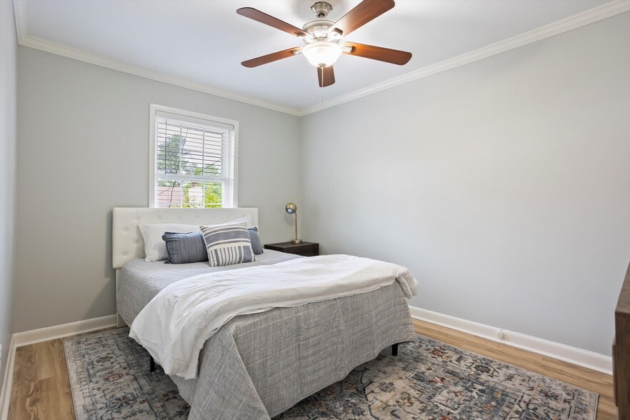 Building Photo - 2846 Walton Way