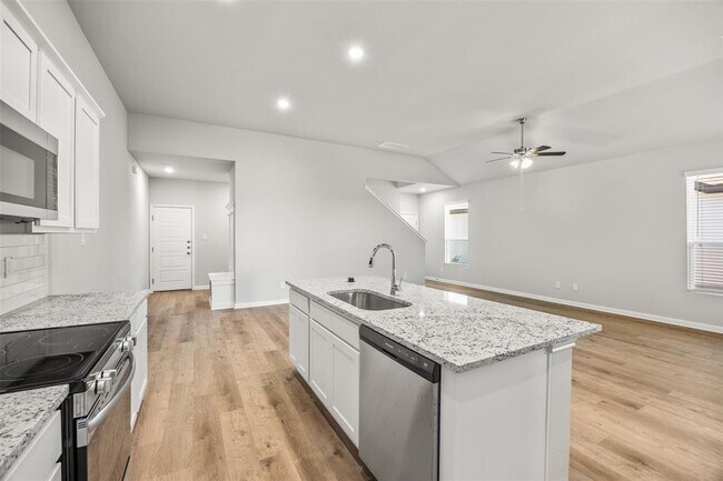 Building Photo - 445 Cross Barn Blvd