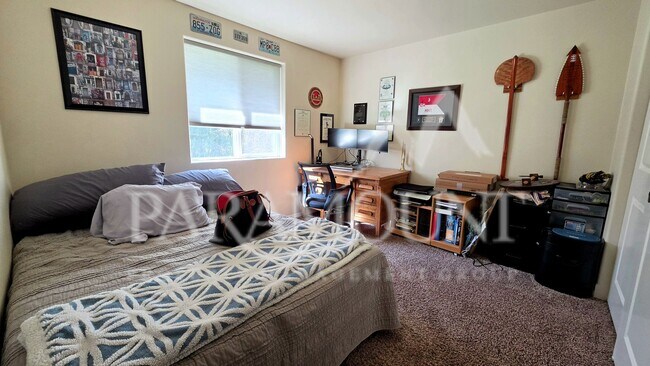 Building Photo - Gorgeous 3-Bedroom Home with 2 Bonus Rooms!