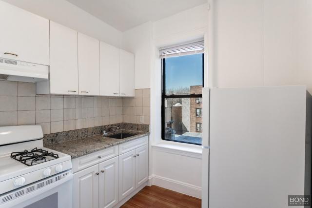 Building Photo - 1 bedroom in Flushing NY 11377