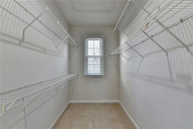 Building Photo - 6415 Sterling Dr