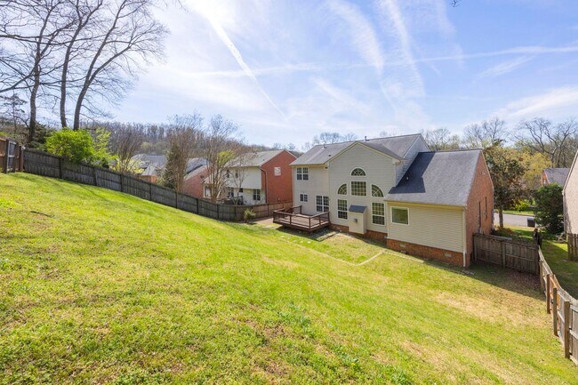 Building Photo - 513 Cold Stream Pl