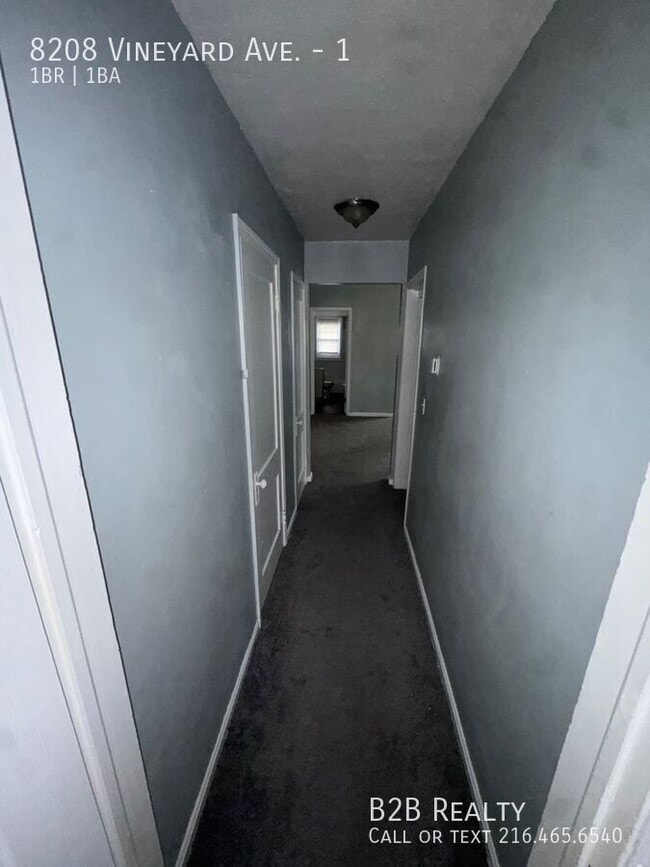 Building Photo - 8208 Vineyard Ave