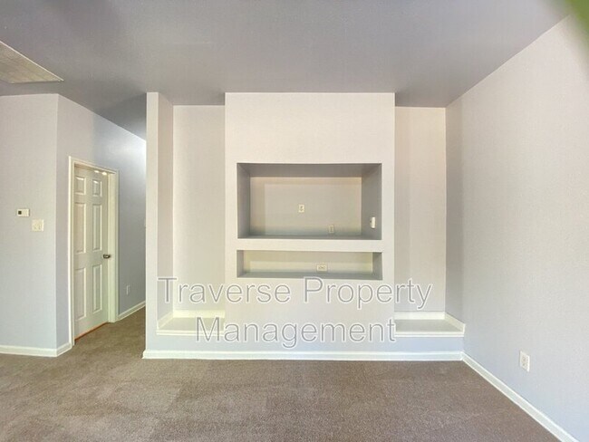 Building Photo - 903 Freshwood Ct