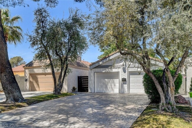 Building Photo - 2999 Bel Air Dr