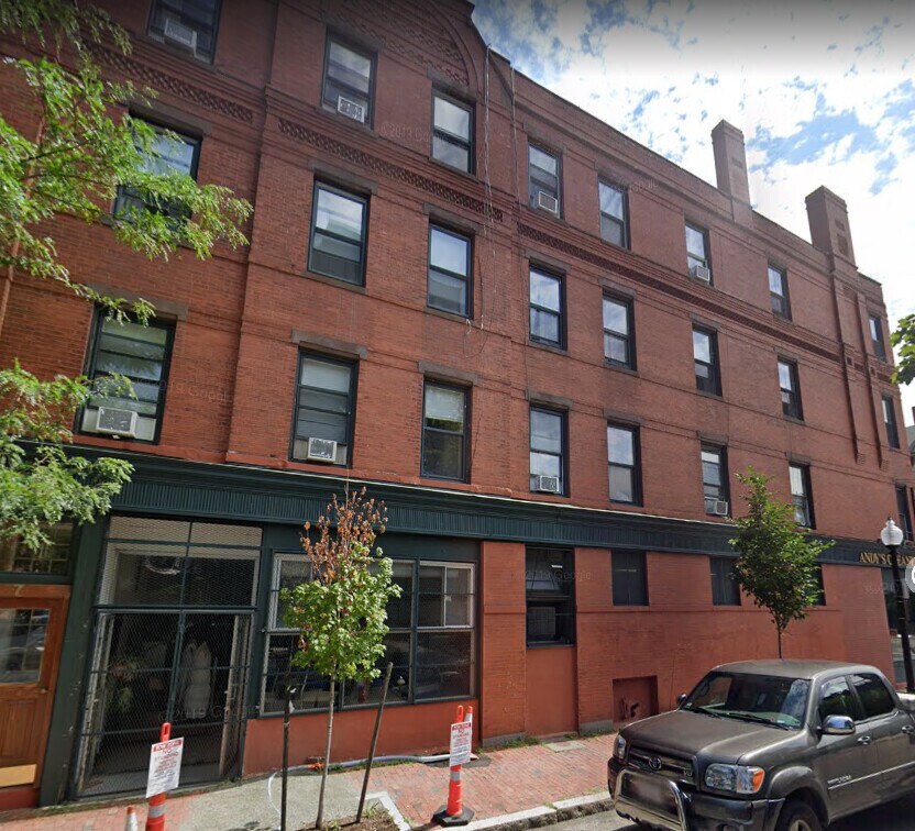 Building Photo - 13 Worcester St