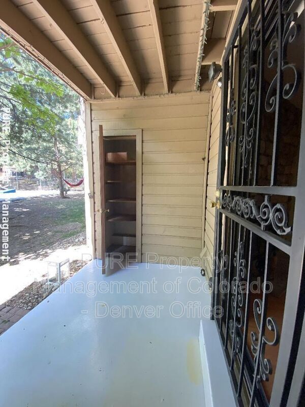 Building Photo - 226 Wright St