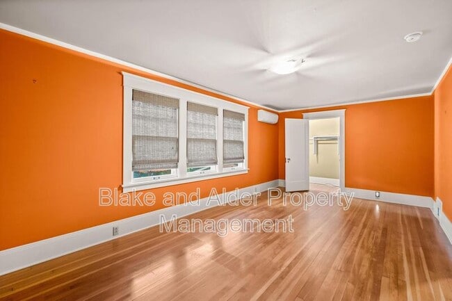 Building Photo - 3455 NE Tillamook St