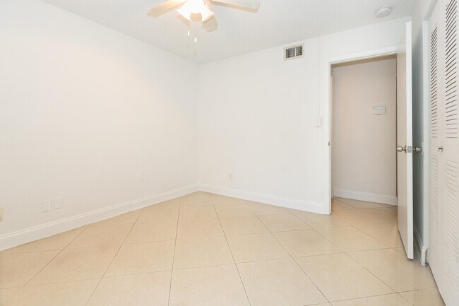 Building Photo - 9981 W Atlantic Blvd