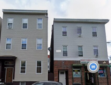 Building Photo - 53 W 7th St