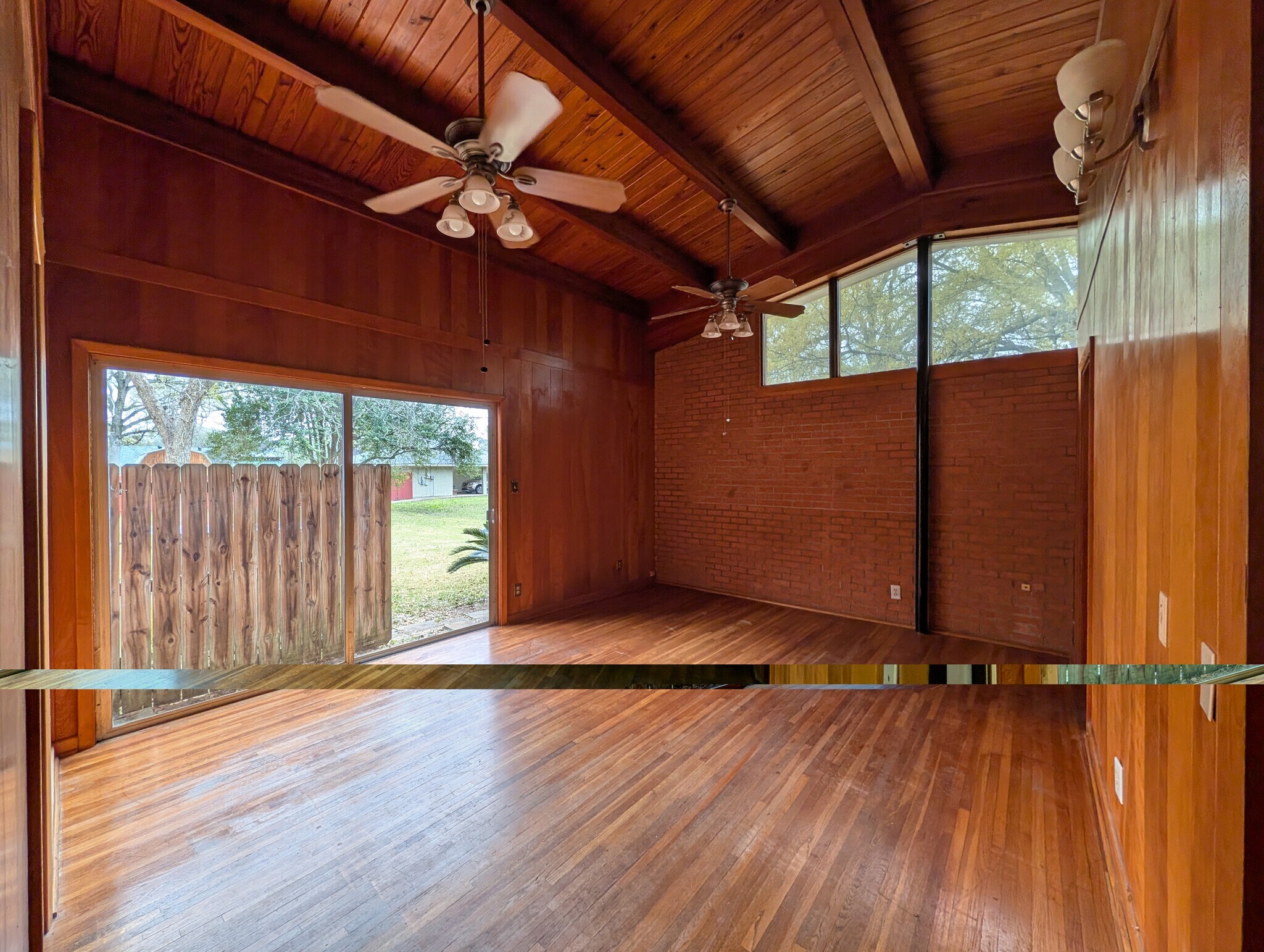 Master Bedroom - 1010 N Cutting Ave