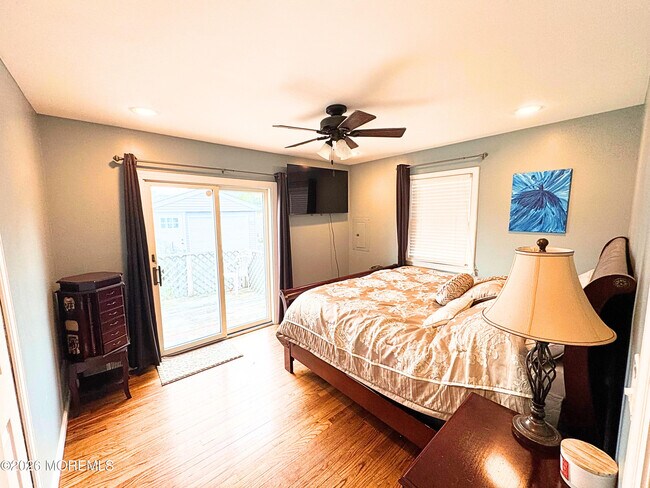 Building Photo - 524 Pennsylvania Ave