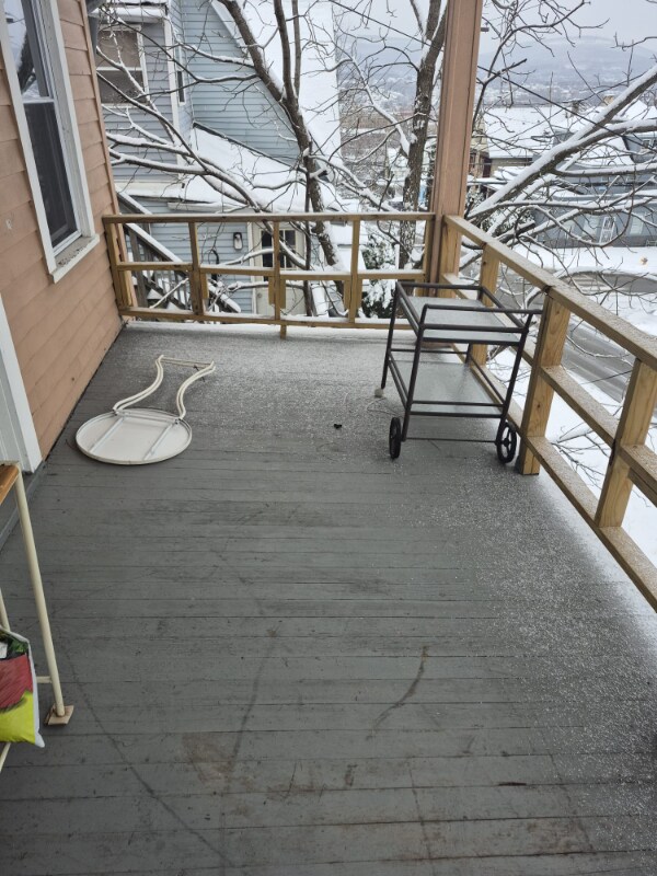 Building Photo - 904 Ash St