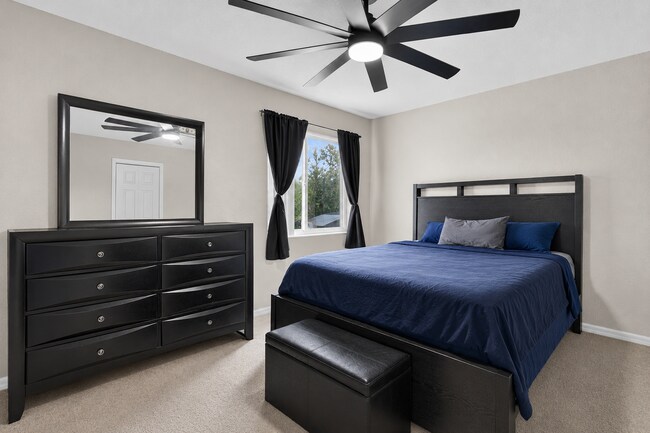 Building Photo - 515 Corvina Dr