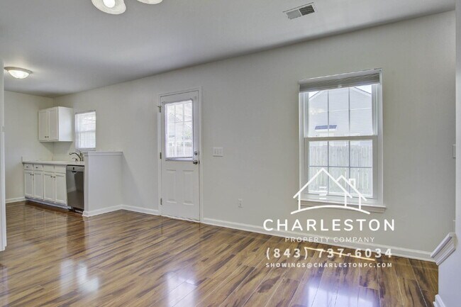 Building Photo - 138 Thistle Rd