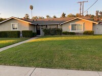 Building Photo - 1185 Douglass Dr