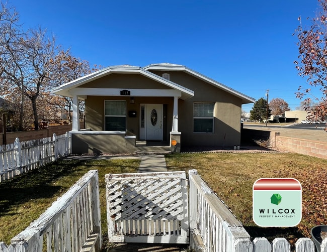 Building Photo - Residential Rental Property Located in Far...