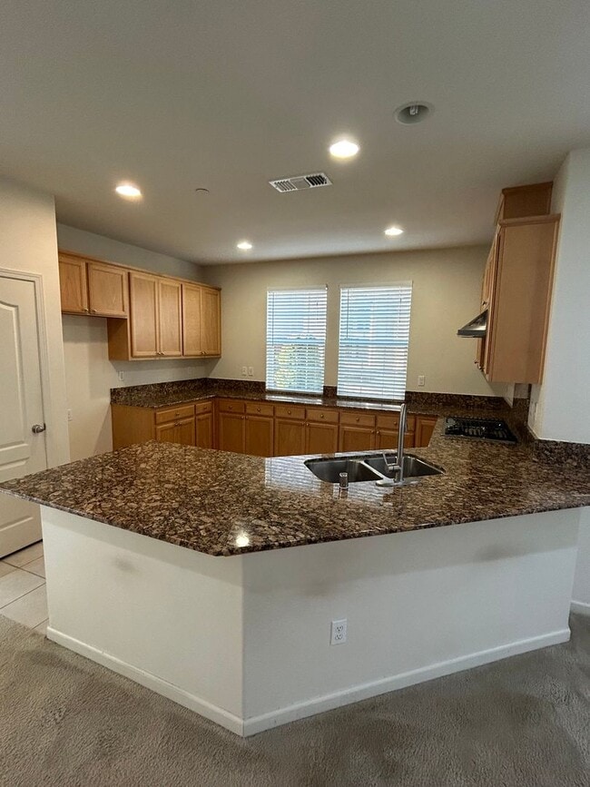 Building Photo - Spacious Beautiful Home in Fantastic Gilro...