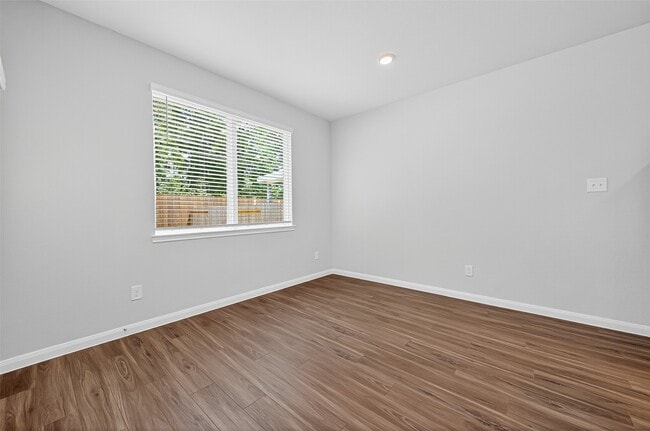 Building Photo - 13224 Musky Dr