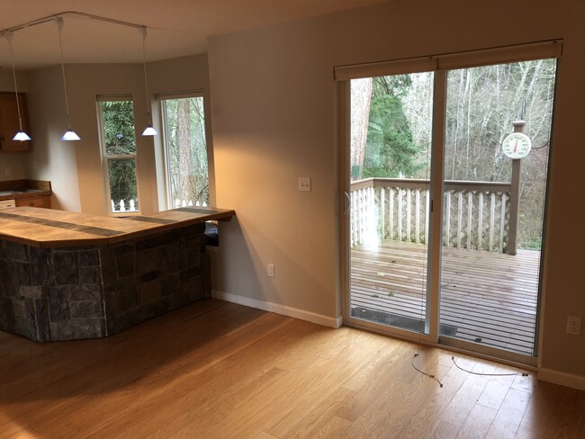 Sliding door to deck, park view - 3809 Gablecrest Ct