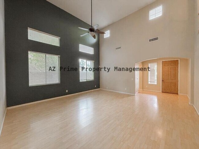 Building Photo - 17647 W Rimrock St
