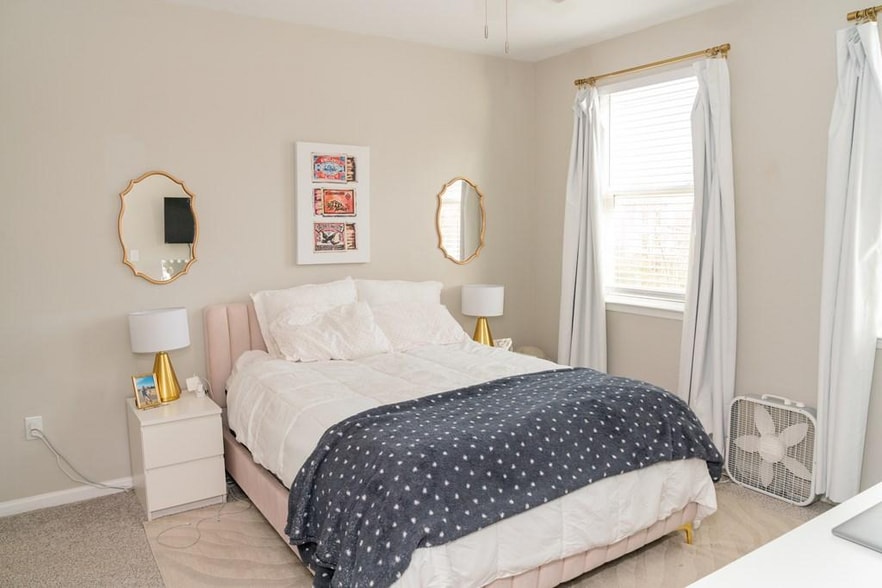 Building Photo - 716 Ironwood Ln