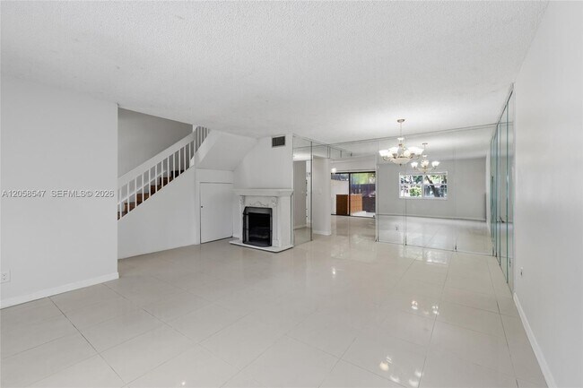 Building Photo - 6929 SW 38th St