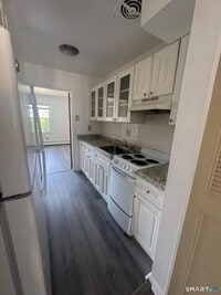 Building Photo - 155 Birdseye St