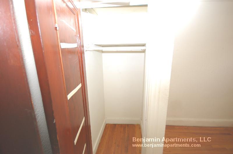 Building Photo - 66 Chiswick Rd