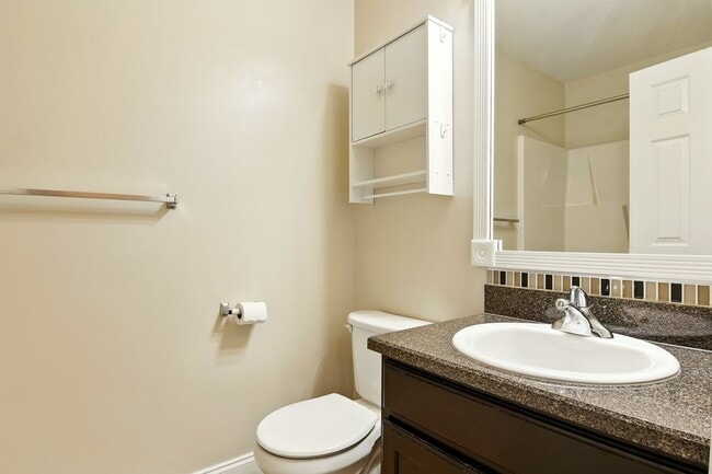 Building Photo - Charming 3BR Brick Home with Private Yard ...