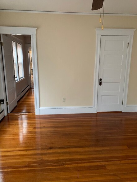 Building Photo - 123 Belgrade Ave