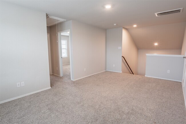 Building Photo - 21003 Seneca Willow Wy