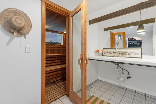 Building Photo - 2614 Costebelle Dr