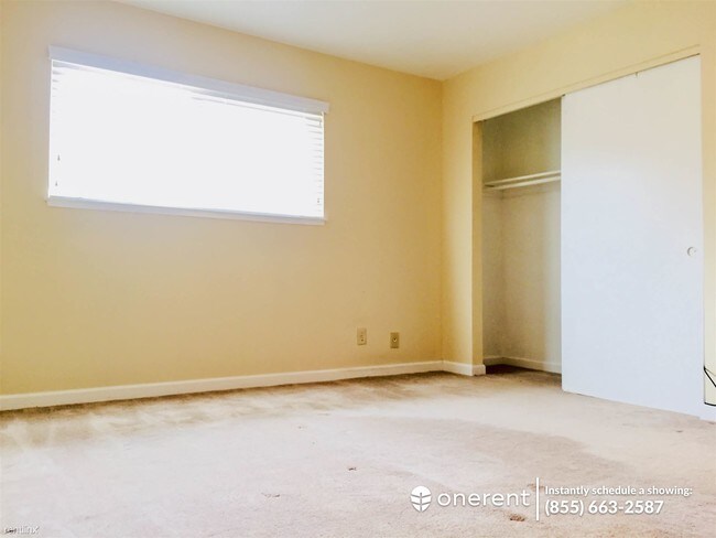 Building Photo - 516 Granger Terrace
