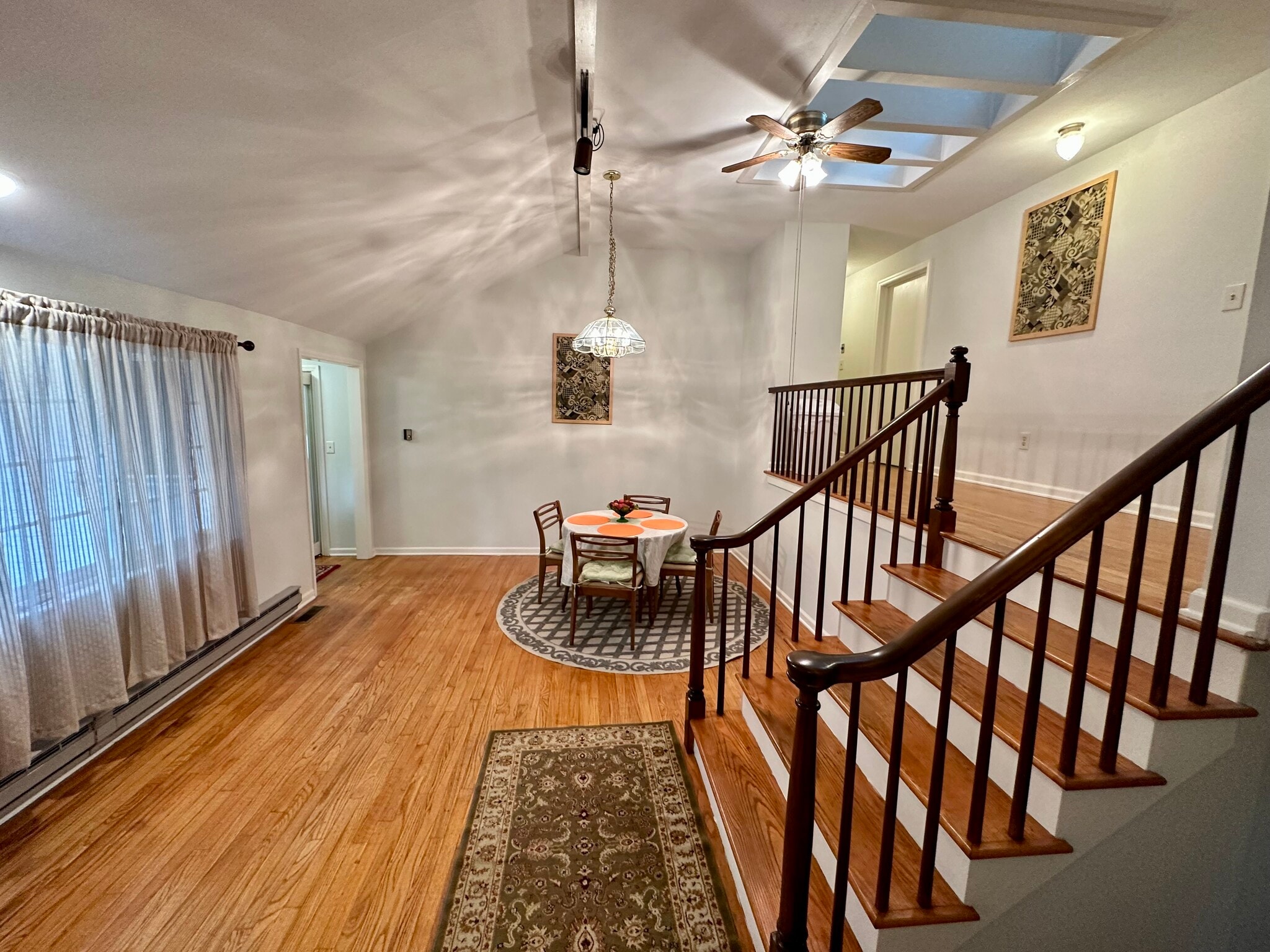 Building Photo - 160 Sunset Dr