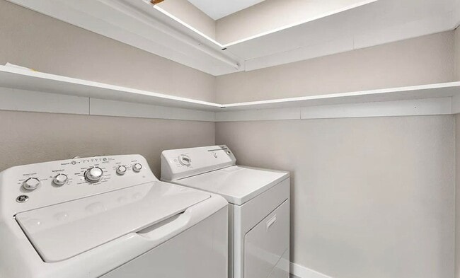 Building Photo - Beautiful First-Floor Summerlin Condo in La Posada – 2 Bed, 2 Bath with Private Patio