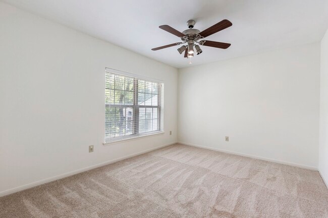 Building Photo - 59 Fire Flicker Pl