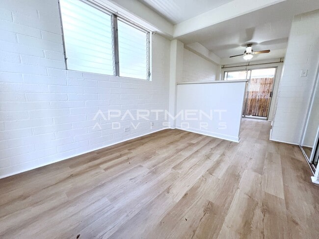 Building Photo - 264 Ka?iulani Ave