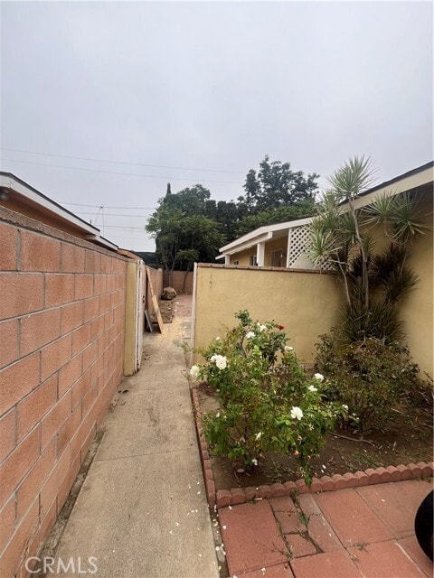 Building Photo - 701 E Chalynn Cir