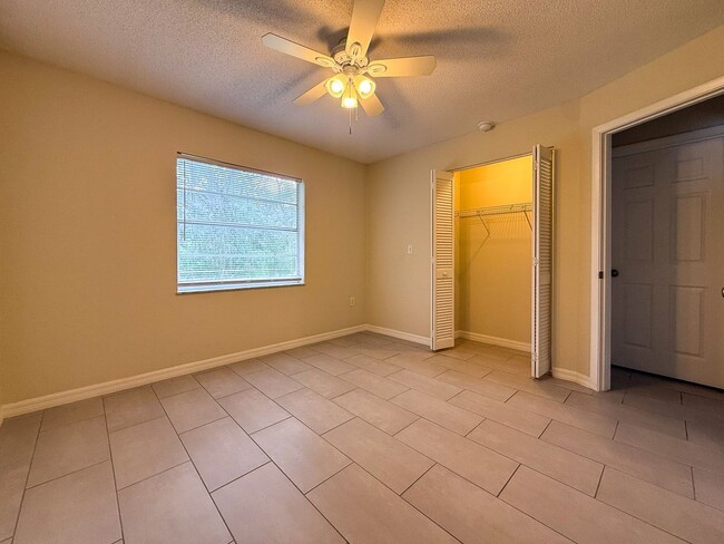 Building Photo - 4719 Silver Cir
