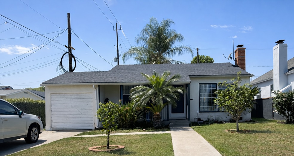 Building Photo - 815 N Lamer St