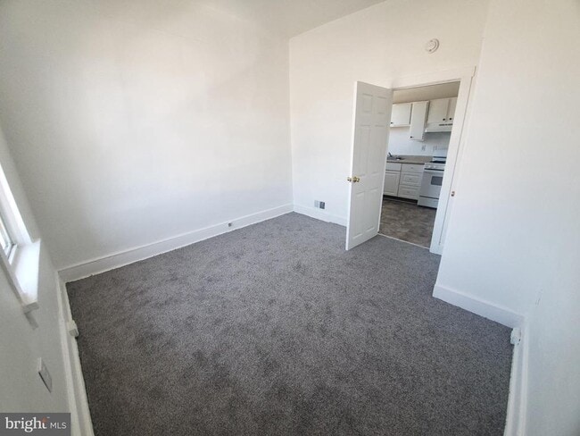 Building Photo - 41 Carpenter St