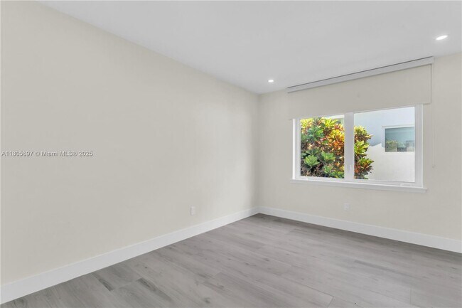Building Photo - 1315 Campo Sano Ave