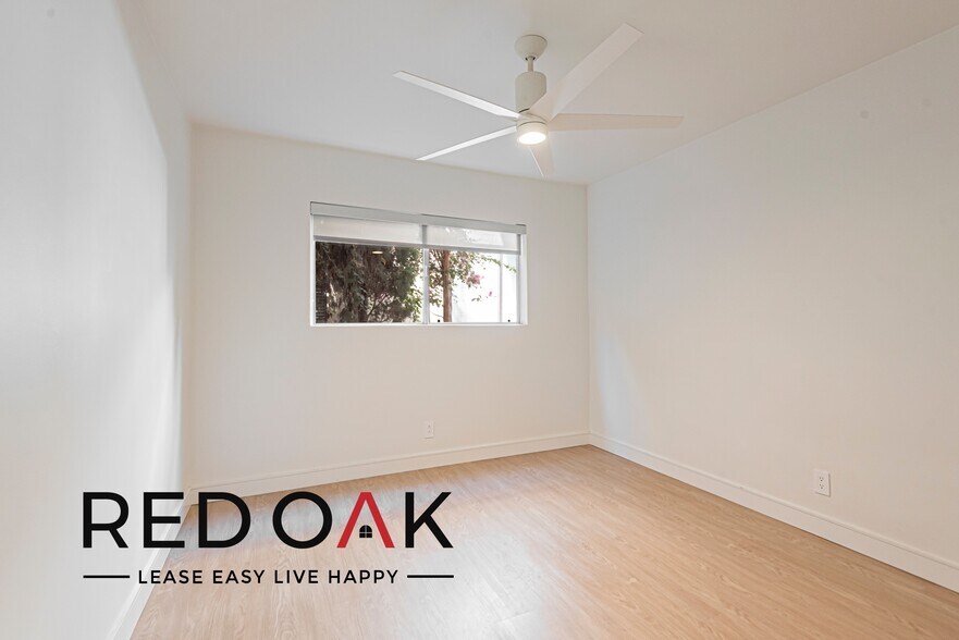 Building Photo - 1007 Lincoln Blvd