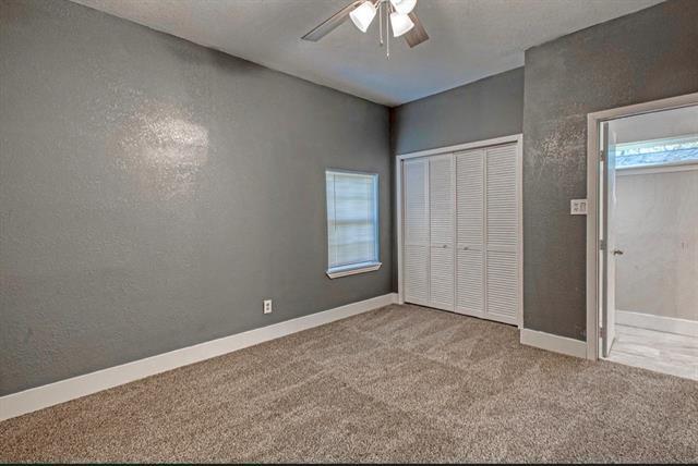 Building Photo - 307 Dee Ln