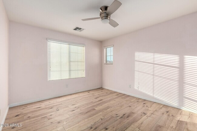 Building Photo - 2031 N 77th Ln