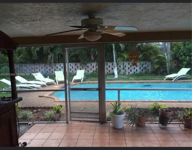 Building Photo - 381 NW 45th St