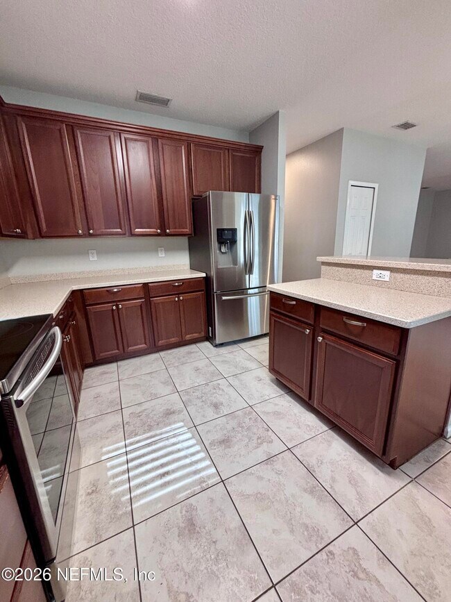 Building Photo - 121 Mahogany Bay Dr